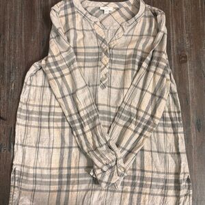 J. Jill Cream and Gray Button Down Shirt Relaxed Plaid Design